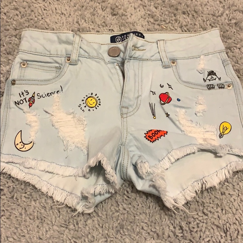 Graphic shorts